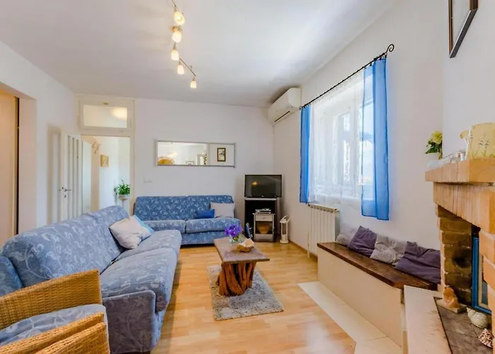 Comfortable With Terrace Σπίτι διακοπών