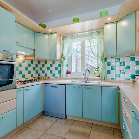 Vikendica Comfortable With Terrace