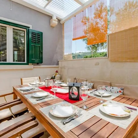 Comfortable With Terrace *