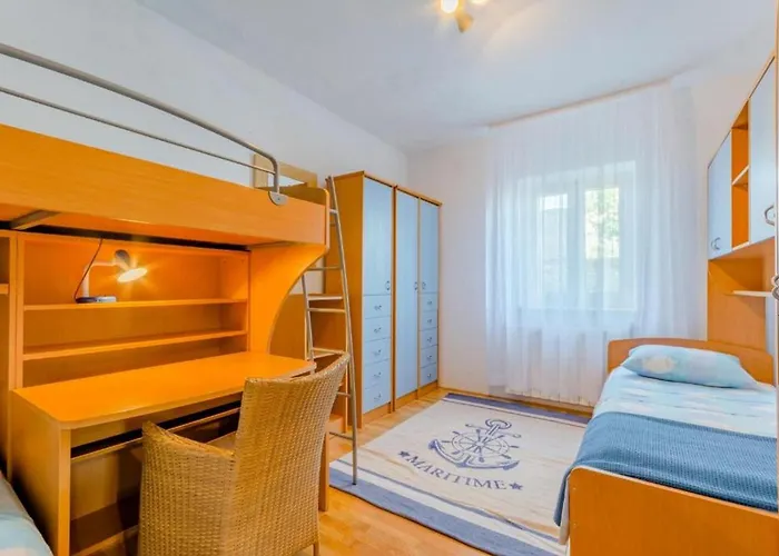 Comfortable With Terrace Постира