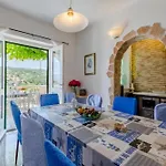 Comfortable With Terrace Postira