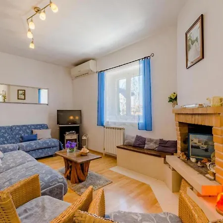 Comfortable With Terrace Vikendica Postira